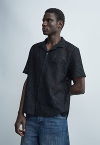 Рубашка с коротким рукавом Рубашка с коротким рукавом