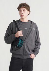 Толстовка Толстовка