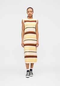 Пляжное платье