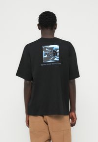 Футболка Футболка