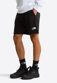 Шорты Шорты