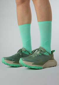 Беговые кроссовки