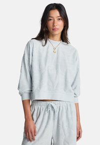 Спортивная толстовка Спортивная толстовка