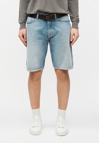 Шорты Шорты