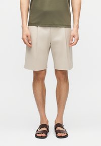 Шорты Шорты