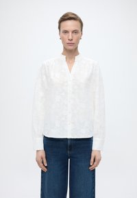 Блузка Блузка