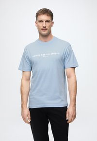 Футболка Футболка