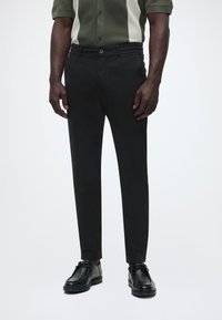 Льняные брюки