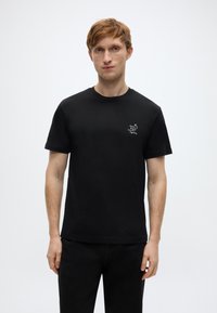 Футболка Футболка