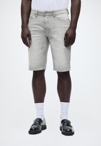 Шорты Шорты