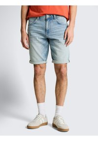 Шорты Шорты