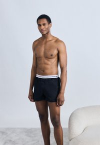 Трусы-боксеры