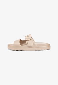 Шлепанцы Шлепанцы