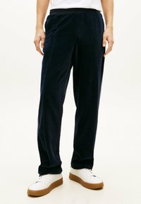 Спортивные штаны Спортивные штаны