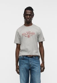 Футболка Футболка