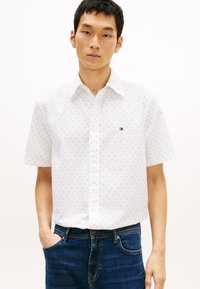 Рубашка с коротким рукавом