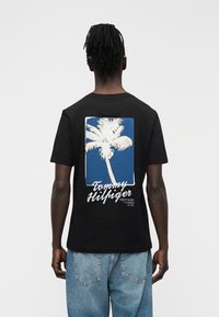 Футболка Футболка