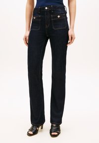 Прямые джинсы Прямые джинсы