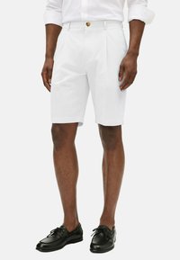 Шорты Шорты