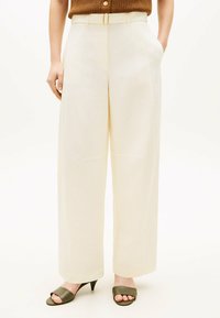 Широкие брюки Широкие брюки