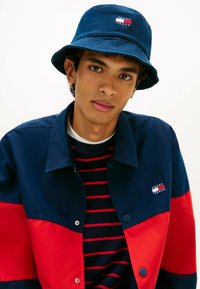 Шляпа Шляпа