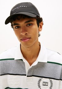 Кепка Кепка