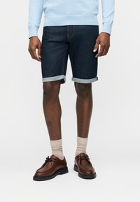 Шорты Шорты