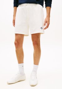 Шорты Шорты