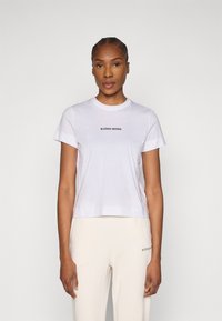 Спортивная майка