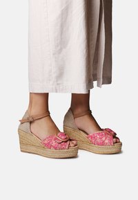 Эспадрильи Эспадрильи