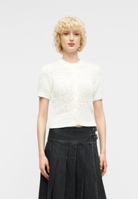 Вязаная кофта Вязаная кофта