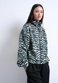 Толстовка Толстовка