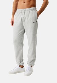 Спортивные штаны Спортивные штаны