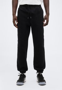 Спортивные штаны Спортивные штаны