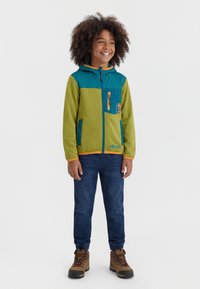 Спортивная куртка