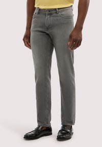 Узкие джинсы Узкие джинсы