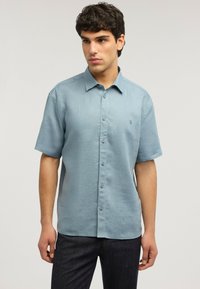 Рубашка с коротким рукавом