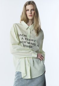 Блузка-рубашка