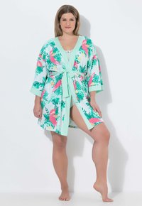 Халат Халат