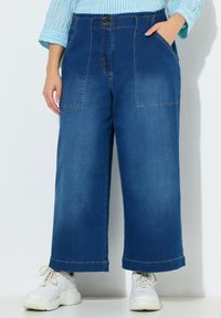 Прямые джинсы Прямые джинсы