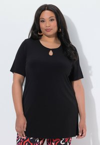 Футболка Футболка