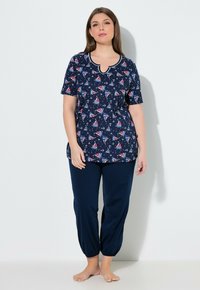 Пижама Пижама