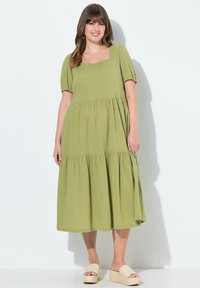 Летнее платье