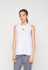 Спортивный топ Спортивный топ