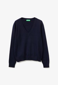 Пуловер с вырезом V