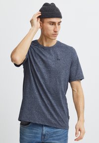 Футболка Футболка