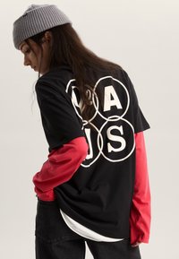 Футболка Футболка