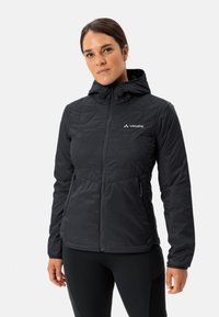 Спортивная куртка