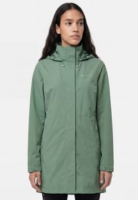 Спортивная куртка Спортивная куртка