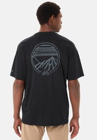 Спортивная майка